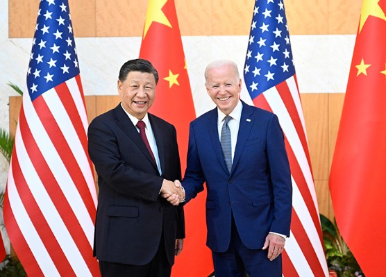 习近平同拜登在巴厘岛举行会晤