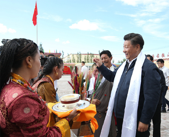 习近平到青海考察